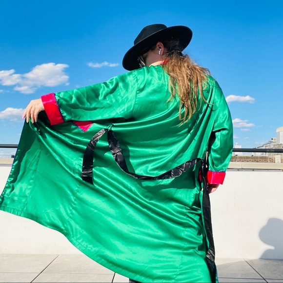 Vintage Victoria’s Secret Satin Silk Emerald Green Acid Pink Colorblack Robe - Picture 9 of 16